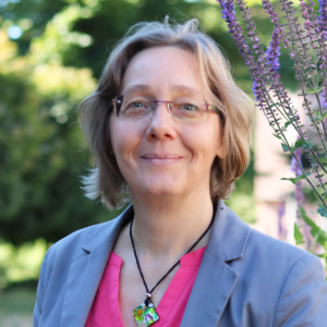 Dr’in Corinna Hölzer